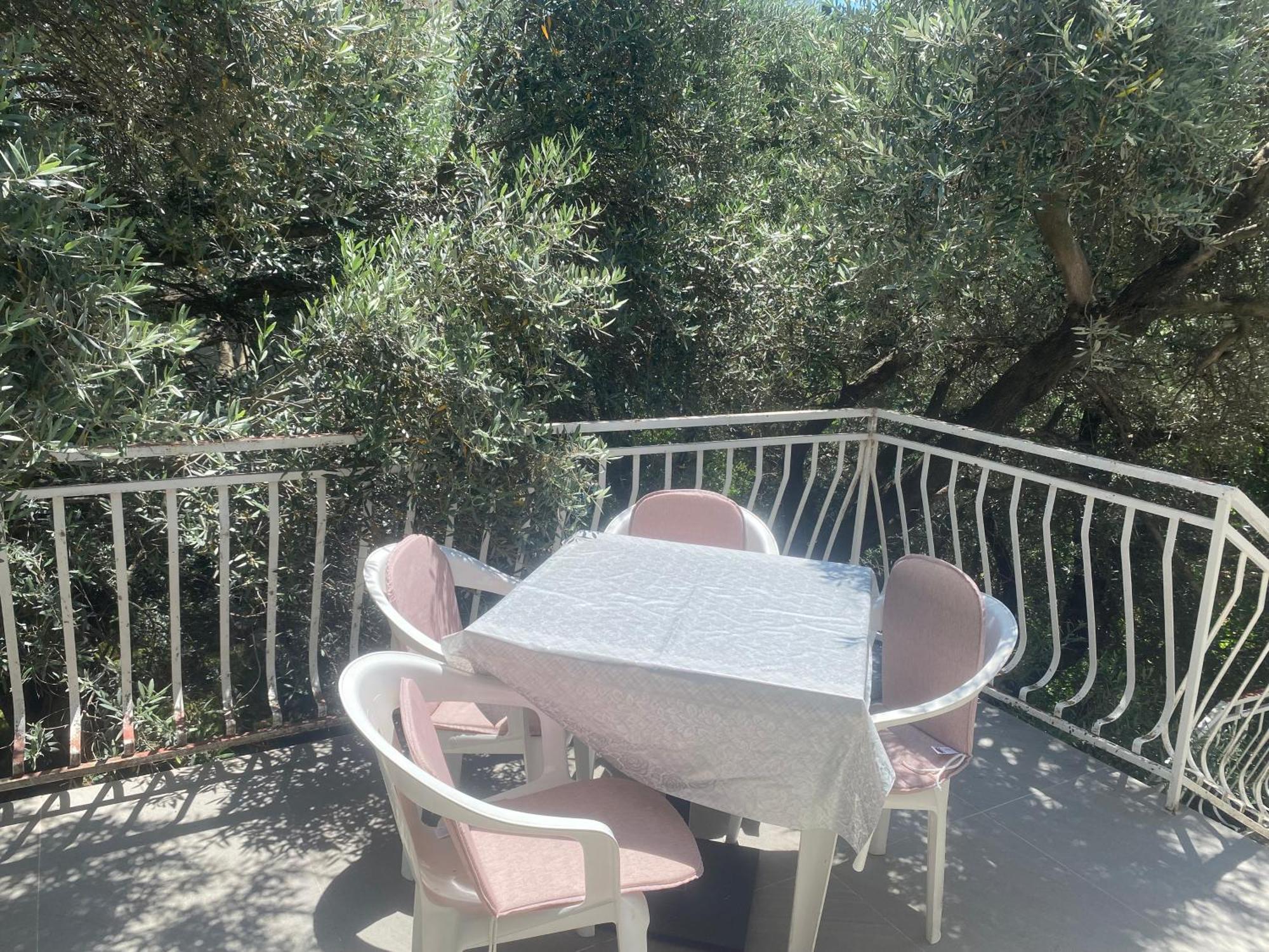 Apartman Lara Sveti Stefan Exterior photo
